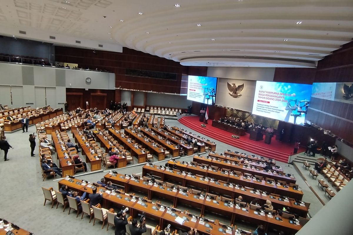 Malaysia, singapura, gaji DPR 3 juta per hari, gaji dpr naik, Isu DPR Digaji Rp 3 Juta Sehari, Setara atau Jomplang dengan Anggota Parlemen Negara Tetangga?