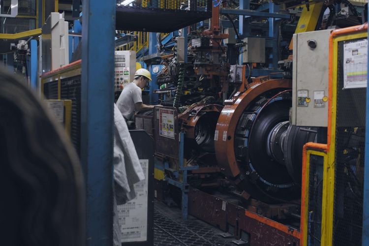 pabrik, Bridgestone, Dari Karet Sampai Siap Pakai, Begini Proses Produksi Ban Bridgestone