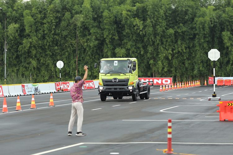 Hino Motors, biodiesel B50, Biodiesel B50: Hino Siap Uji Truk Baru Bersama Pemerintah