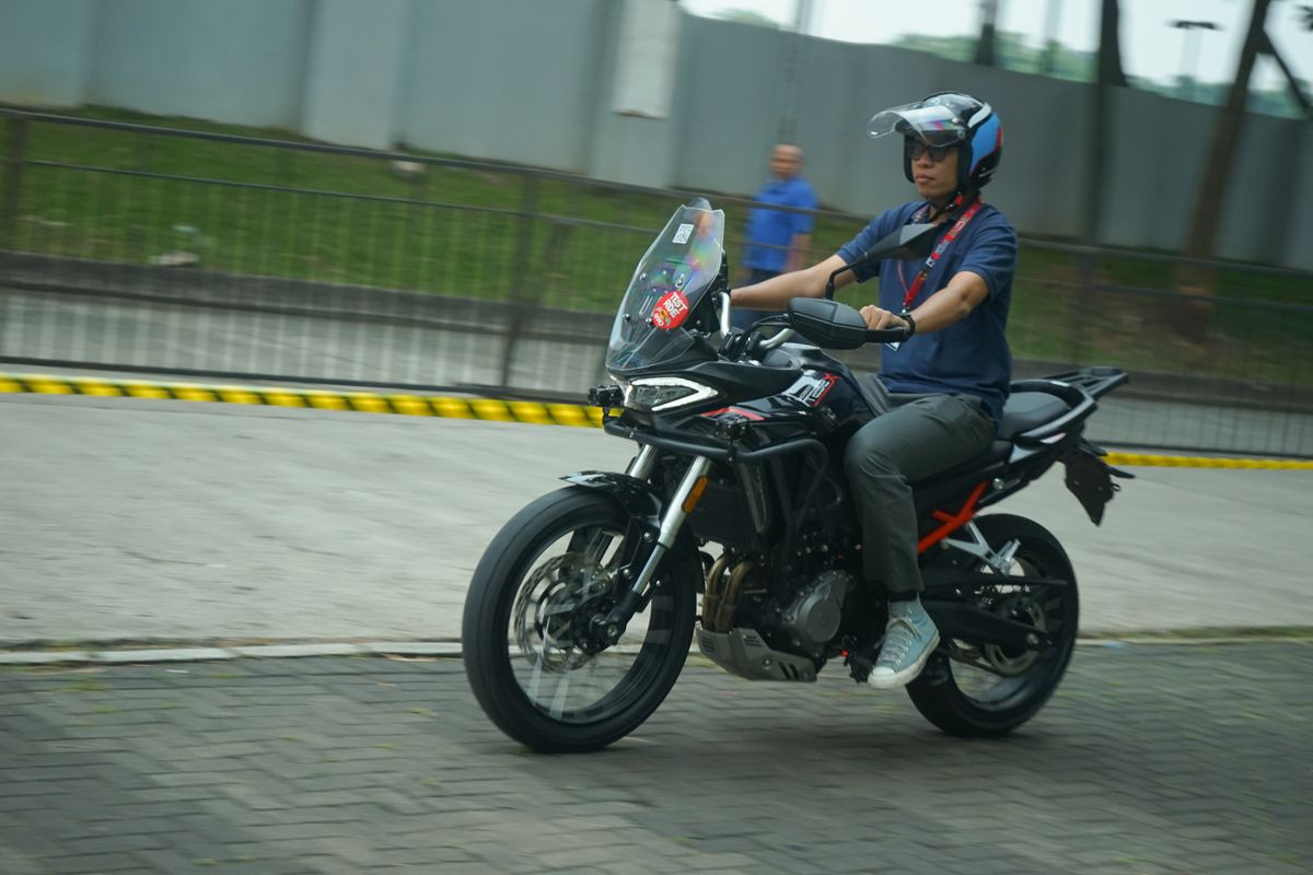Komparasi, motor baru, motor adventure, Motor Petualang, Morbidelli T252X, Kawasaki Versys-X 250, Komparasi Motor Adventure, Morbidelli T252X Vs Kawasaki Versys-X 250