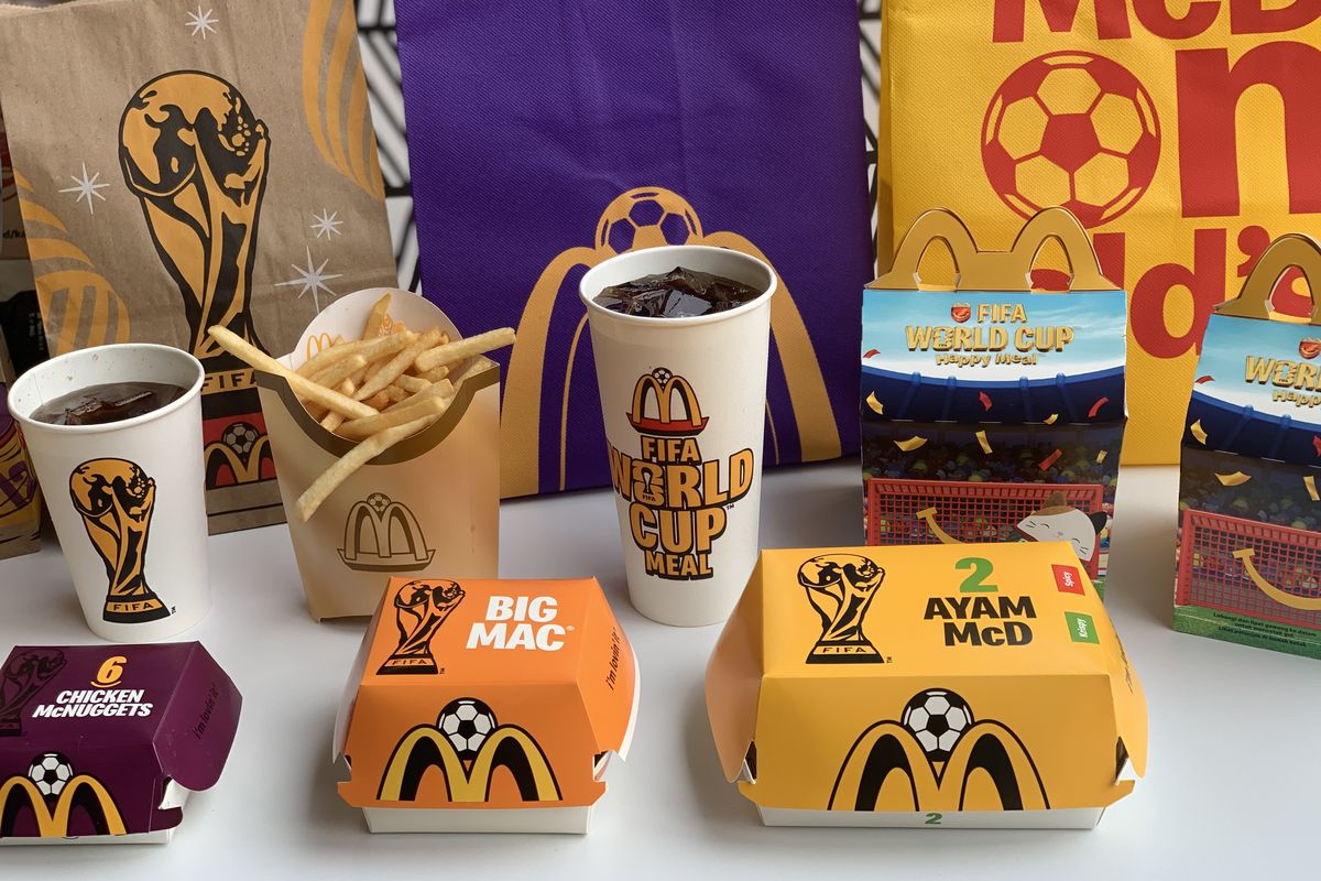 FIFA World Cup 2026, Piala Dunia 2026, McDonald's Indonesia Rilis Menu Spesial Piala Dunia 2026, Ada Gelas Legenda Bola