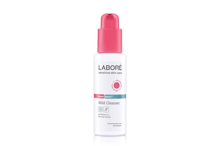 8 Rekomendasi Facial Wash Low pH untuk Menjaga Skin Barrier, 1. Viva Queen Pro-Age Advance Facial Foam/White Advance Facial Foam, 2. COSRX Low pH Good Morning Cleanser, 3. Wardah Cica + Aloe Low pH Hydramild Facial Wash, 4. Senka Perfect Whip Low pH Calming Cica, 5. LABORE GentleBiome Mild Cleanser, 6. Facetology Triple Care Facial Gel Cleanser, 7. The Originote Low pH Cicamide Facial Cleanser, 8. Glad2Glow Low pH 5.5 Gentle Facial Wash