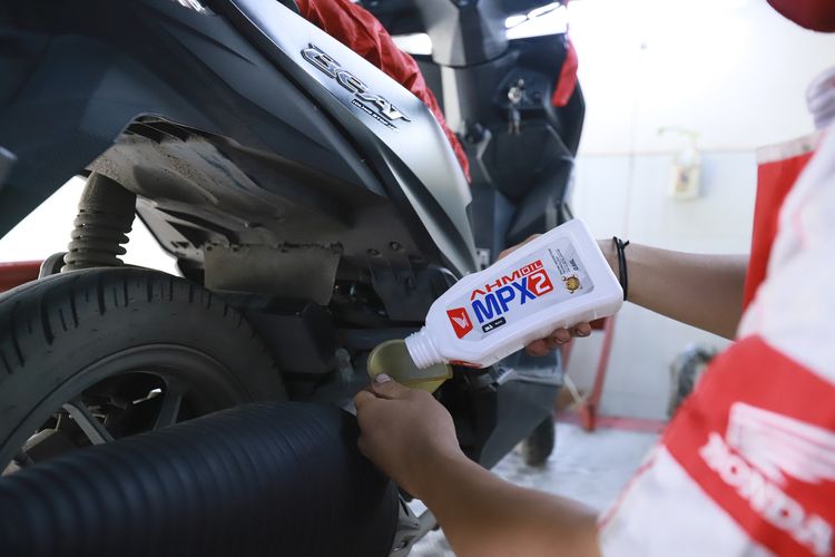 biaya servis, Wahana Honda, Rupiah Melemah, Biaya Servis Motor Honda di Bengkel Resmi Naik?