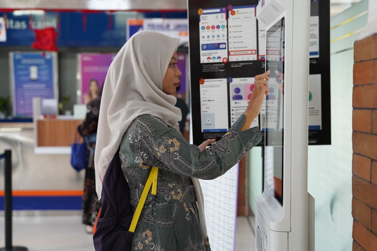 tiket kereta Lebaran 2026, War Tiket Kereta Lebaran 2026 Dimulai, Ini Strategi Biar Dapat Kursi, 1. Cek setelah pukul 00.00 WIB, 2. Rajin refresh laman pemesanan tiket, 3. Siapkan opsi tanggal alternatif, 4. Pakai rute alternatif, 5. Beli tiket di kanal resmi