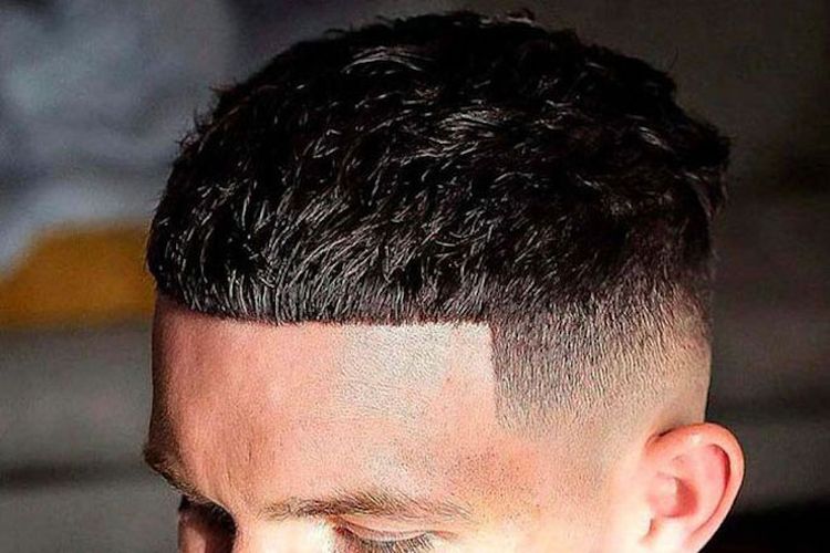 model rambut pria, mullet, undercut, pompadour, taper cut, hairstyle pria, rambut pria wajah lonjong, crop fade, 5 Model Rambut Pria yang Cocok Untuk Wajah Lonjong