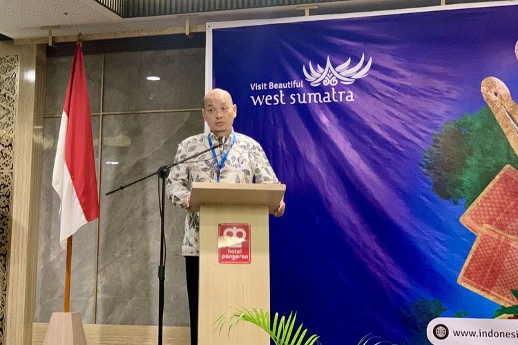 wisata Sumatera Barat, jumlah kunjungan turis Malaysia ke Sumatera Barat, wisata sumatera barat, wisata sumatera barat 2025, wisata alahan panjang sumatera barat, jumlah kunjungan turis malaysia ke sumatera barat, Seperti Apa Turis Malaysia yang Liburan ke Sumatera Barat?