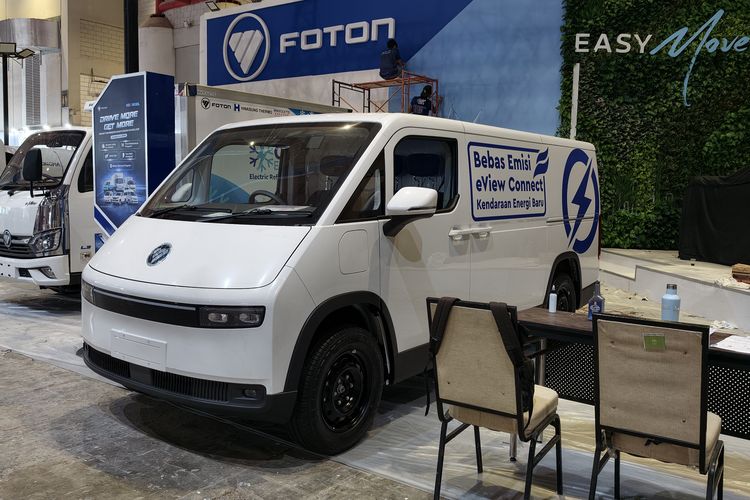 pameran, blind van, Foton, double cabin, Foton Siapkan Blind Van Listrik dan Double Cabin