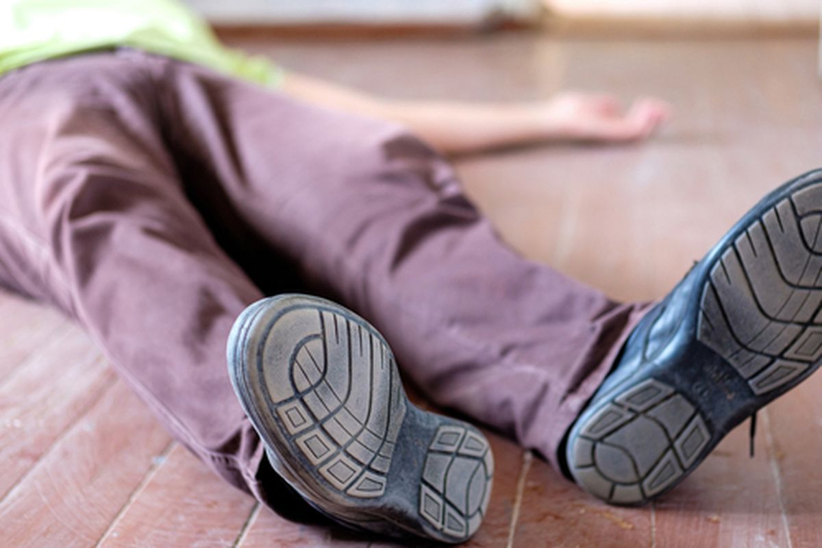 tambal ban, Kerja Paruh Waktu, mahasiswa tewas, ban meledak, Kerja Paruh Waktu untuk Kuliah, Kelvan Tewas Dihantam Ban Meledak