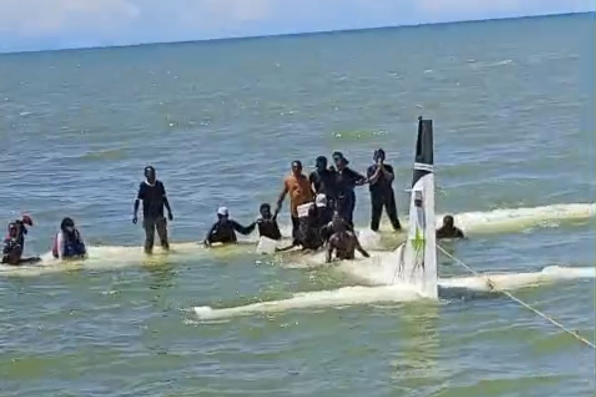 Nabire, Kaimana, Papua Barat, pesawat Smart Air, Pendaratan Darurat Pesawat Smart Air di Nabire, Dugaan Gangguan Mesin dan Angin Kencang Saat ke Kaimana