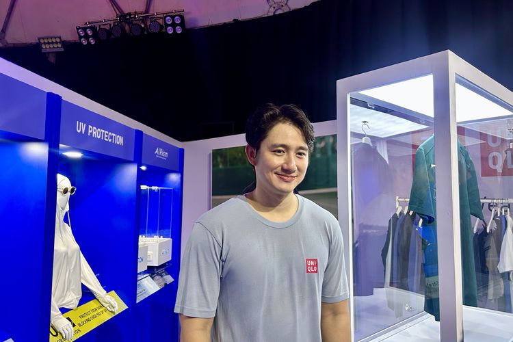 Kenny Austin, UNIQLO, 4 Tips Memilih Baju untuk Olahraga Outdoor ala Kenny Austin, 1. Utamakan kenyamanan saat dipakai, 2. Pilih bahan ringan untuk iklim tropis, 3. Perhatikan sirkulasi udara pada pakaian, 4. Pastikan baju mampu menyerap keringat dan cepat kering