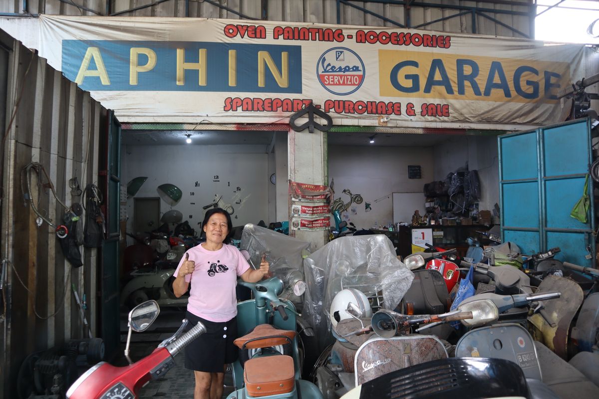 Aphin Garage, Montir Wanita Tangguh: Kisah Aphin dan Vespa Klasik