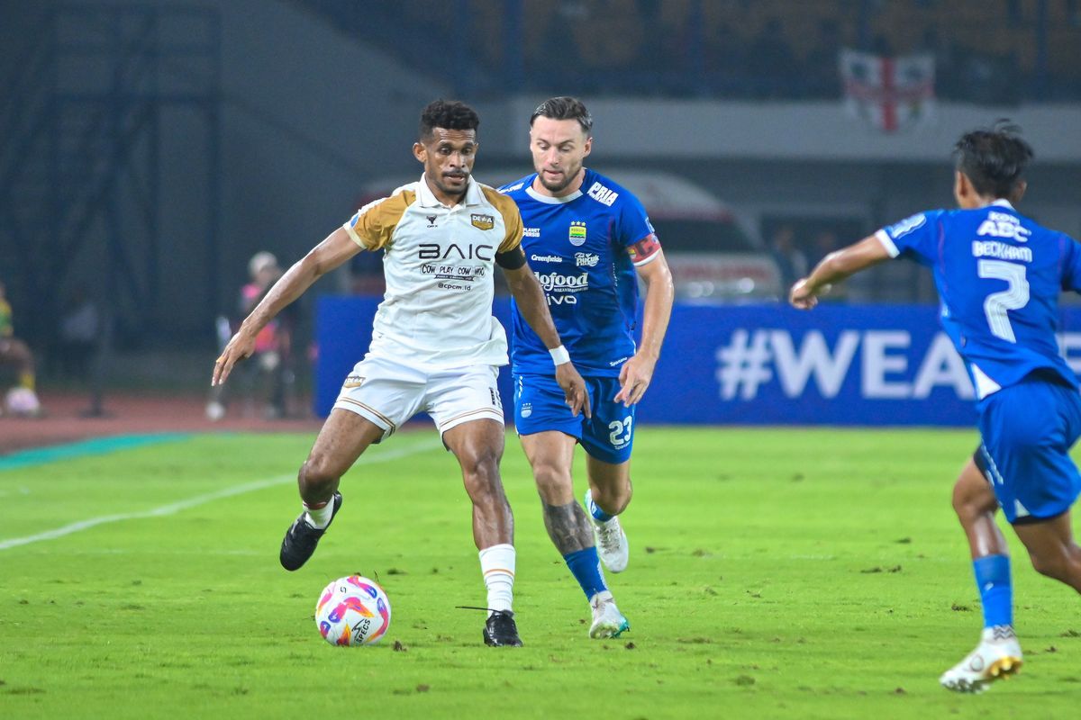 Jawa Barat, Super League, Persib vs Dewa United, Jadwal Persib vs Dewa United, Persib vs Dewa United di Super League: Jadwal dan Link Siaran Langsung, Persib Bandung Optimistis Setelah Raih Enam Kemenangan Beruntun, Pelatih Bojan Hodak: Dewa United Tetap Berbahaya, Head to Head Persib vs Dewa United, Jadwal Persib vs Dewa United, Siaran Langsung Persib vs Dewa United