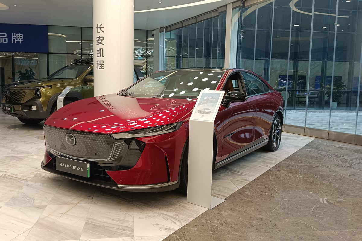 mobil, Mazda EZ-6 EV, mobil listrik, Mazda Siapkan Kejutan di GIIAS 2026, Sinyal Sedan EV EZ-6