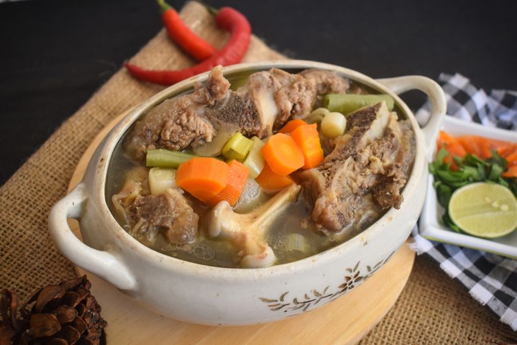 Resep masakan, hidangan lebaran, sop buntut, bahan sop, Resep Sop Buntut, Ide Hidangan Berkuah Saat Lebaran