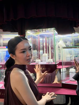 berlian alami, Kolaborasi dengan Monica Ivena, Frank & co. Luncurkan Love Poetry Promise Ring