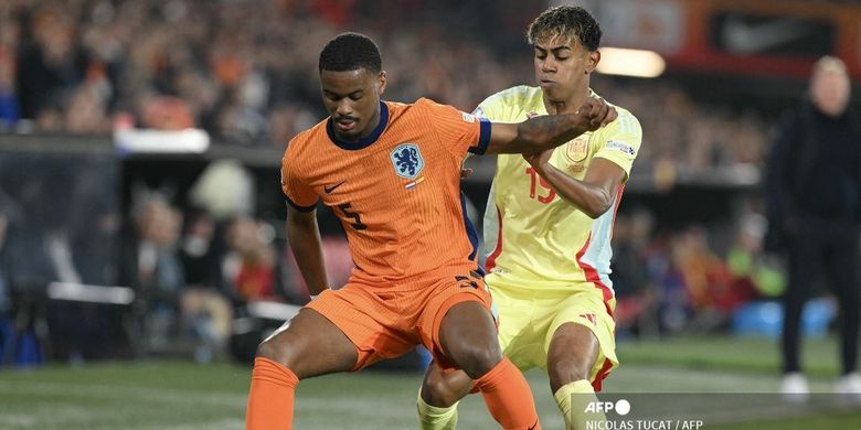 Barcelona, Spanyol, Timnas Spanyol, Kualifikasi Piala Dunia, luis de la fuente, Piala Dunia, Kualifikasi Piala Dunia 2026, Joan Garcia, Luis de la Funte Beberkan Alasan Kiper Barcelona Tak Masuk Skuad Timnas Spanyol