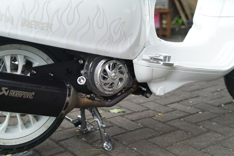 modifikasi, racing look, Tren Modifikasi Vespa Matik di 2026: Adopsi Gaya Racing Look