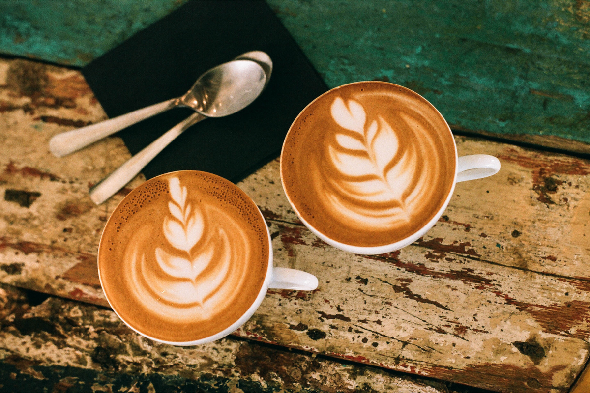 Cara aman minum kopi bagi penderita asam lambung, cara minum kopi bagi penderita maag, cara agar penderita asam lambung bisa minum kopi, jenis kopi yang cocok untuk asam lambung, kenapa pisang bagus dikonsumsi sebelum minum kopi, 3 Cara Aman Minum Kopi untuk Penderita Asam Lambung, Saran Barista