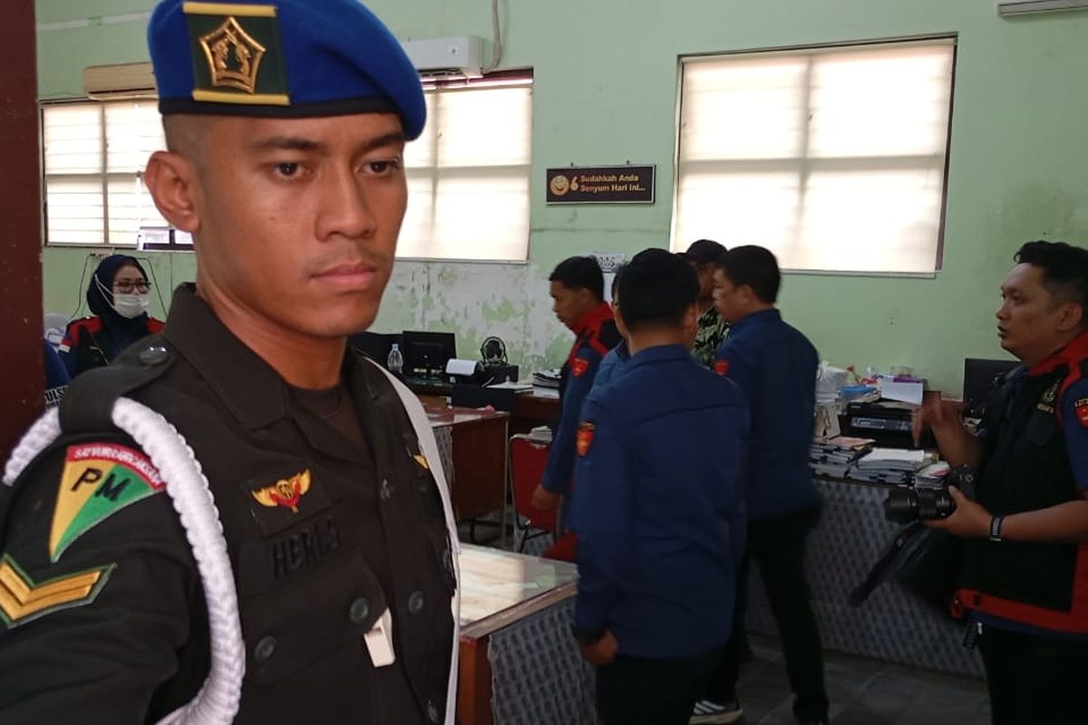 Gubernur Sulawesi Selatan, Sulawesi Selatan, korupsi bibit nanas, korupsi bibit nanas di sulsel, kantor gubernur sulsel, Kantor Gubernur Sulsel Digeledah Kejati, Berawal dari Laporan Mahasiswa soal Korupsi Bibit Nanas Rp 60 Miliar