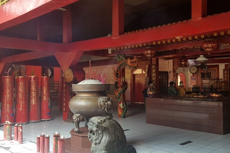 klenteng, Jakarta, Dari Glodok hingga Ancol, 5 Klenteng Bersejarah di Jakarta untuk Wisata Imlek, 1. Klenteng Kim Tek Ie / Vihara Dharma Bhakti, 2. Klenteng Ancol / Vihara Bahtera Bakti, 3. Klenteng Lupan / Vihara Lu Ban, 4. Klenteng Shia Djin Kong, 5. Klenteng Tan Sing Ong / Vihara Tanda Bakti