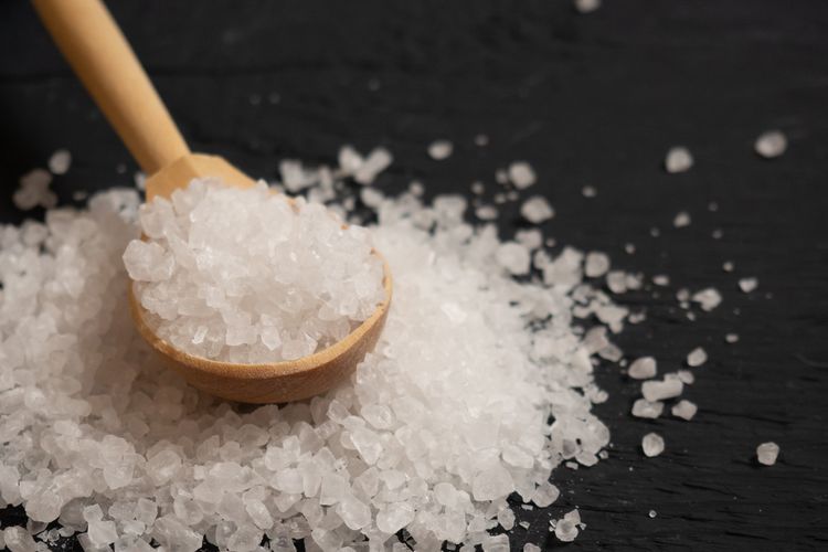 garam, jenis garam, jenis garam dapur, garam terbaik di dunia, jenis garam laut, garam gourmet, 12 Jenis Garam Terpopuler di Dunia, dari Fleur de Sel hingga Himalayan Pink Salt, 1. Sal de Tavira (Portugal), 2. Fleur de Sel de Camargue (Prancis), 3. Maras Salt (Peru), 4. Cornish Sea Salt (Inggris), 5. Halen Môn (Wales), 6. Maldon Sea Salt (Inggris), 7. Himalayan Black Salt (Kala Namak, India–Pakistan), 8. Sel de Guérande (Prancis), 9. Himalayan Salt (Pakistan), 10. Ninska Sol (Kroasia), 11. Paska Sol (Kroasia), 12. Piranska Sol (Slovenia)