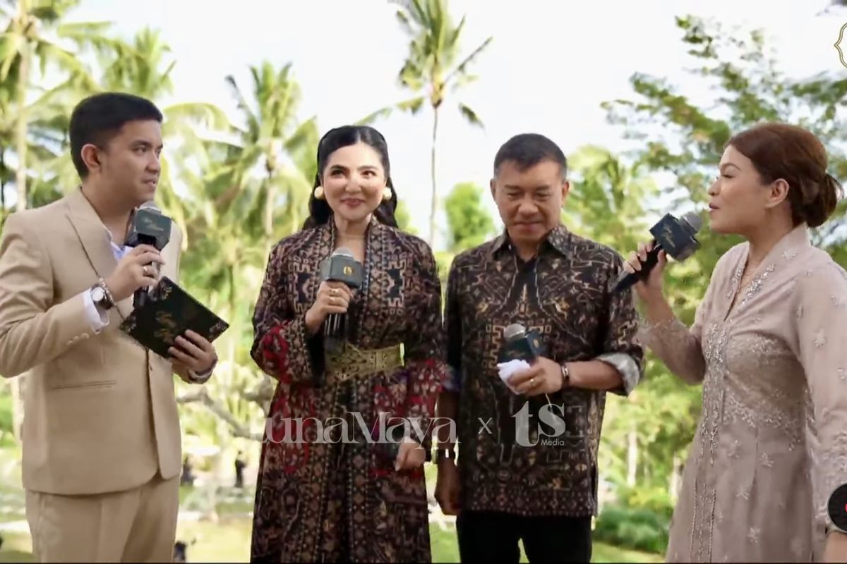 Anang Hermansyah, Ashanty, pernikahan luna maya dan maxime, pernikahan luna maya dan maxime bouttier, pernikahan luna maya, pernikahan luna maya maxime bouttier, Anang Hermansyah dan Ashanty Kompak Pakai Batik di Pernikahan Luna Maya dan Maxime Bouttier