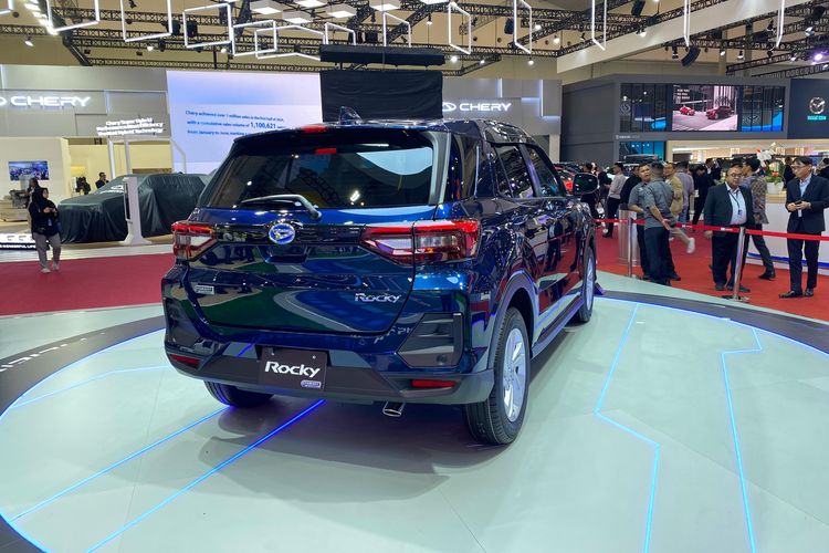 Daihatsu Rocky e-Smart Hybrid, Suzuki Fronx, MG VS HEV, SUV Hybrid, suzuki fronx, Daihatsu Rocky e-smart Hybrid, komparasi suv hybrid, cherry tiggo csh, Komparasi Sistem Hybrid Rocky, Fronx, Tiggo Cross, dan MG VS HEV