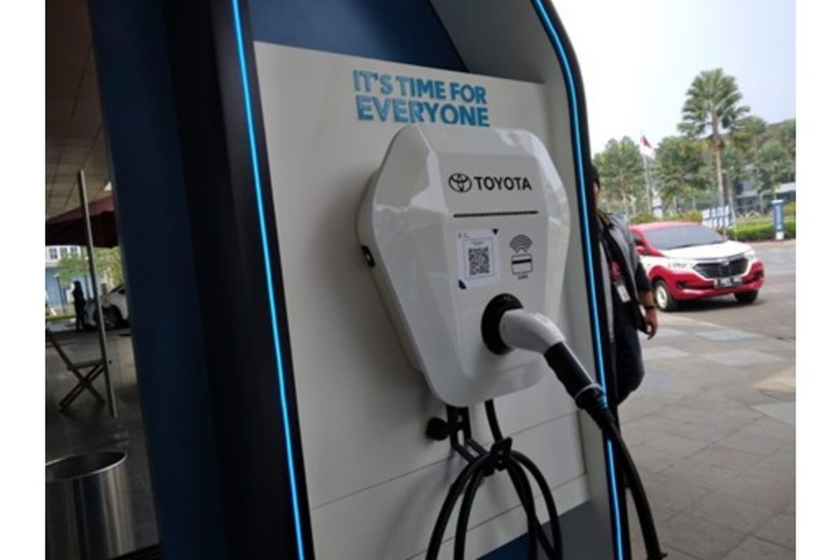 Lokasi SPKLU, lokasi spklu terdekat, lokasi spklu ultra fast charging, lokasi spklu tol trans jawa, lokasi spklu bandung, Lokasi Rest Area yang Punya Fasilitas Pengisian Daya Kendaraan Listrik di Tol Trans Jawa