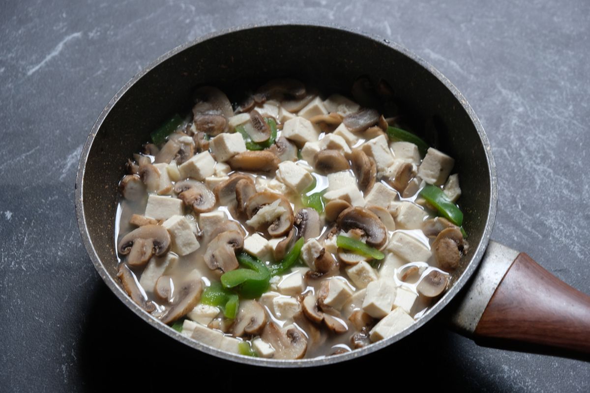 resep masakan rumahan, resep sayur tahu, resep sayur tahu santan, sayur sehari-hari, ide masak simple, Resep Sayur Tahu Gurih Santan, Lauk Rumahan yang Simpel