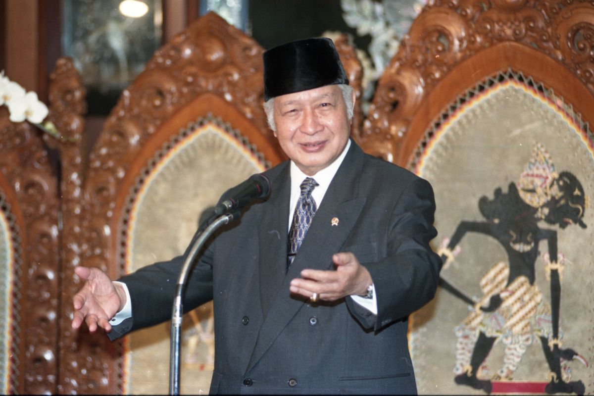 dirjen bea cukai, Direktorat Jenderal Bea Cukai, ditjen bea cukai, sejarah ditjen bea cukai, bea cukai dibekukan, soeharto bekukan bea cukai, Kisah Soeharto Bekukan Bea Cukai, Diganti Perusahaan Swiss SGS akibat Penyelewengan