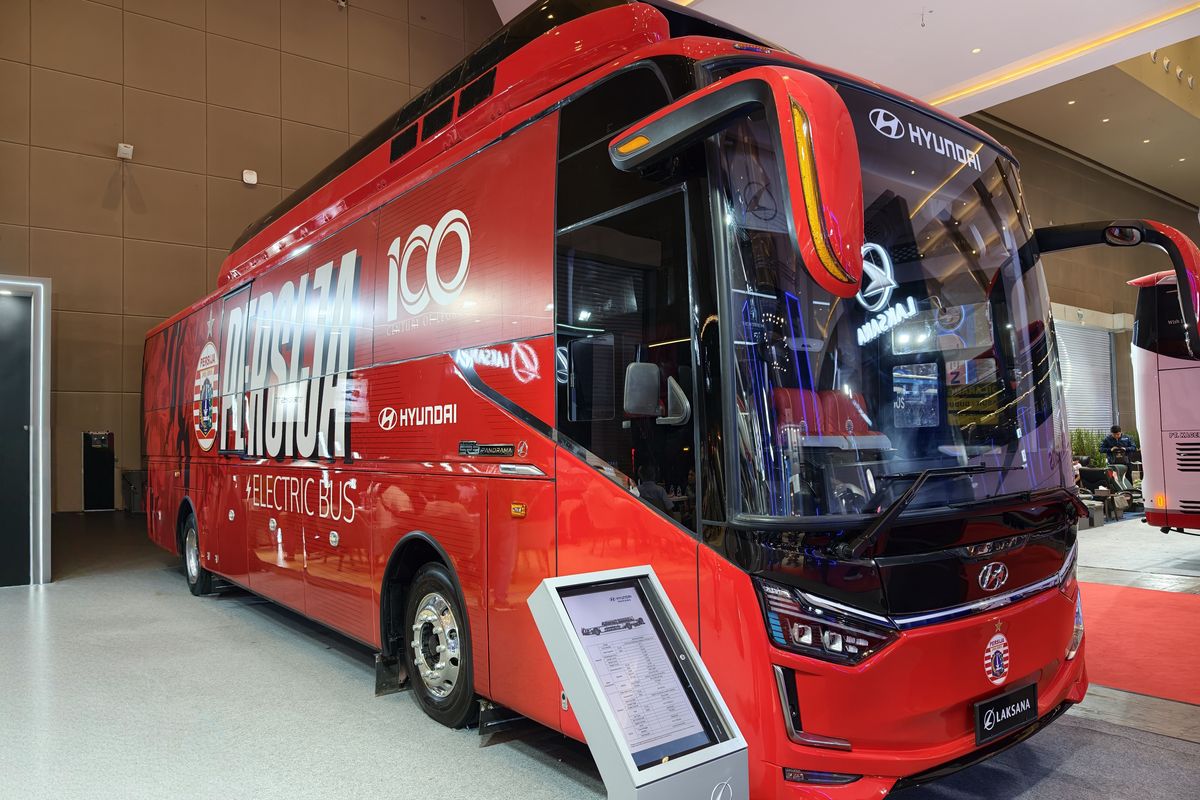 bus listrik, Persija, Hyundai, Skuad Persija Resmi Pakai Bus Listrik, Ini Penampakan Busnya