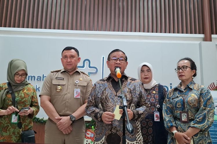 Mobil tabrak siswa SD, mobil tabrak siswa cilincing, mobil tabrak siswa, mobil tabrak siswa sd cilincing, mobil tabrak siswa sdn kalibaru, mobil tabrak siswa sdn 01 kalibaru, Kronologi Mobil Tabrak Siswa di SDN 01 Kalibaru Jakut, Terobos Pagar Sekolah