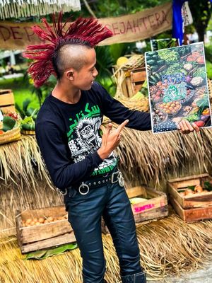 Fashion punk, 9 Item Fashion Anak Punk yang Ikonik, dari Patch hingga Mohawk, 1. Jaket kulit, 2. Sepatu boots  , 3. Rambut mohawk, 4. Kaus band, 5. Celana robek atau distressed, 6. Aksesori spike atau studded, 7. Patch dan pin, 8. Jaket denim kustom, 9. Pewarna rambut mencolok