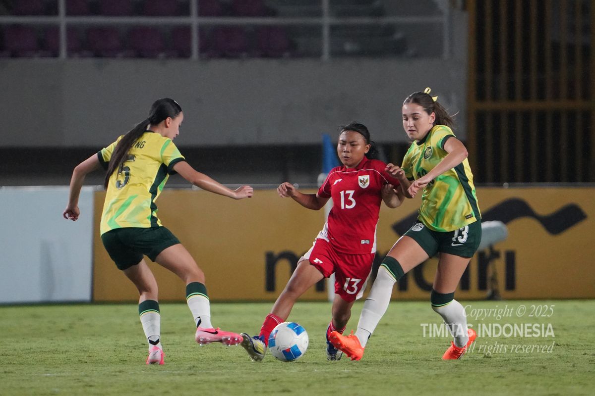 Timo Scheunemann, Indonesia vs Australia, timnas putri u16 indonesia, ASEAN U16 Girls Championship, Timnas Putri U16 Indonesia Kalah dari Australia, Timo Scheunemann Tekankan Pentingnya Pengalaman