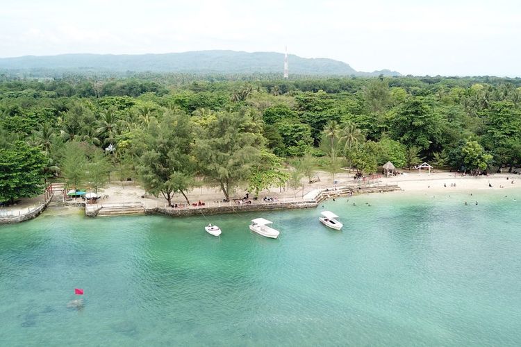 pantai, 4 Pantai yang Wajib Dikunjungi Saat Liburan ke Tanjung Lesung, 1. Pantai Ladda, 2. Pantai Bodur, 3. Pantai Lalasa, 4. Pantai Kalicaa