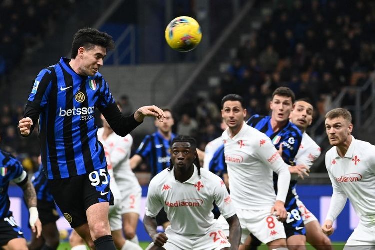 Barcelona, Inter Milan, Alessandro Bastoni, Alessandro Bastoni Abaikan Tawaran dari Barcelona, Pilih Setia di Inter Milan