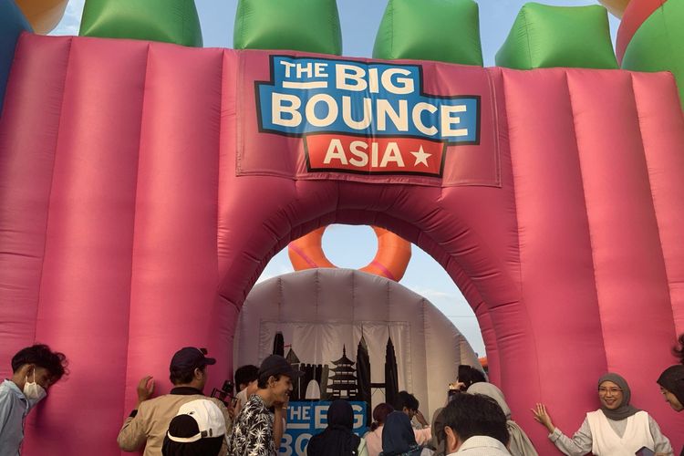 The Big Bounce Indonesia, harga tiket The Big Bounce Indonesia, akses transportasi The Big Bounce Indonesia, lokasi The Big Bounce Indonesia, jadwal The Big Bounce Indonesia sampai kapan, Pertama di Asia Tenggara, Playground Terbesar di Dunia Hadir di PIK 2