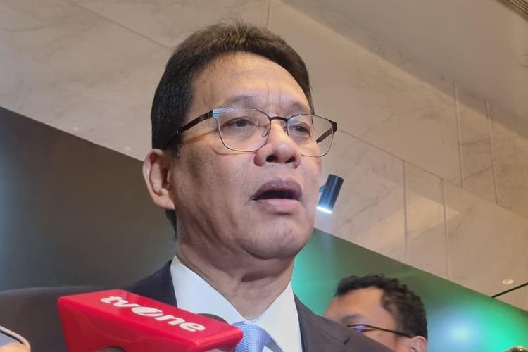 thrifting, pakaian bekas, impor ilegal, pedagang thrifting, Menteri Keuangan, Purbaya Yudhi Sadewa, Jeritan Pedagang Thrifting Saat Purbaya Bersih-bersih Impor Ilegal, Jeritan pedagang: “Kami hanya mencari makan, bukan penjahat”, Pedangan Thrifting: “Yang membunuh produk China”, Purbaya tegaskan barang ilegal harus dihentikan, Pedagang minta solusi: legalkan atau terapkan lartas, DPR minta pemerintah tidak langsung menindak pedagang