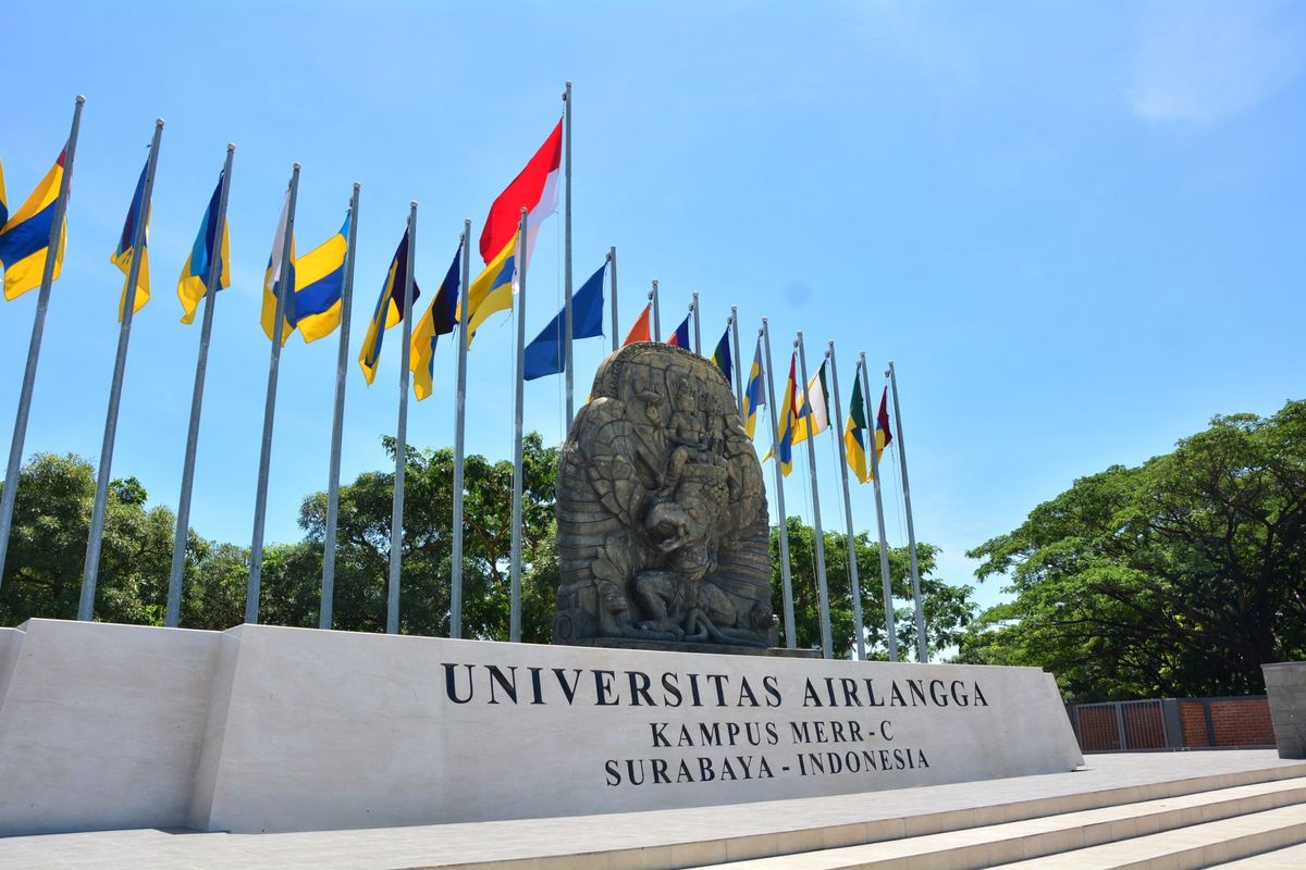 kampus negeri terbaik di Indonesia, universitas terbaik di indonesia, Kampus negeri terbaik di Indonesia, universitas terbaik di indonesia 2025, kampus negeri terbaik di indonesia 2025, universitas negeri terbaik di indonesia, 15 Kampus Negeri Terbaik di Indonesia Menurut QS AUR 2026, UI-UGM 3 Besar, 1. Universitas Indonesia, 2. Universitas Airlangga, 3. Universitas Gadjah Mada, 4. Institut Teknologi Bandung (ITB), 5. Institut Pertanian Bogor, 6. Universitas Padjadjaran, 7. Institut Teknologi Sepuluh Nopember, 8. Universitas Diponegoro, 9. Universitas Brawijaya, 10. Universitas Sebelas Maret, 11. Universitas Hasanuddin, 12. Universitas Sumatera Utara, 13. Universitas Pendidikan Indonesia, 14. Universitas Andalas, 15. Universitas Negeri Yogyakarta