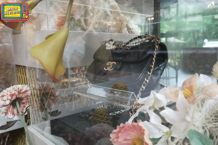 Daftar Seserahan Lamaran El Rumi untuk Syifa Hadju, Ada Rolex Rp 341 Juta, Tas Berluti, Parfum Bond No. 9, Tas Dior, Jam tangan Rolex
