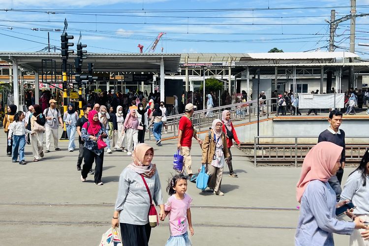 jadwal krl bogor manggarai, jadwal krl bogor manggarai hari ini, jadwal krl bogor manggarai terakhir, jadwal krl bogor manggarai 2025, jadwal krl manggarai bogor terbaru, harga tiket krl bogor manggarai, Jadwal KRL Bogor-Manggarai Hari Ini, Terpagi dan Termalam