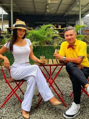 Erika Carlina, Erika Carlina hamil, style erika carlina, erica carlina, siapa erika carlina, erika carlina siapa, Contek 3 Style Erika Carlina, dari Sporty sampai Feminin
