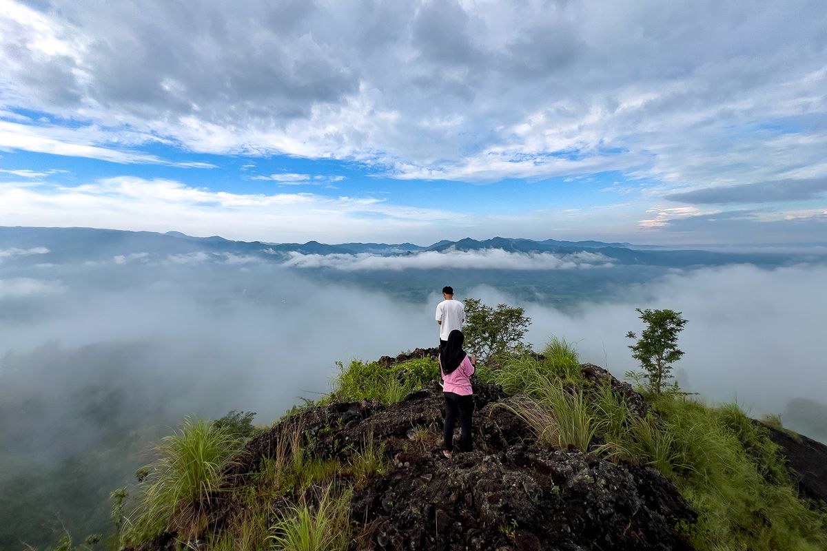 Wonogiri, Bukit Kraguman, Bukit Kraguman, Spot Lautan Awan di Wonogiri yang Cuma Perlu Jalan Kaki 1 Menit