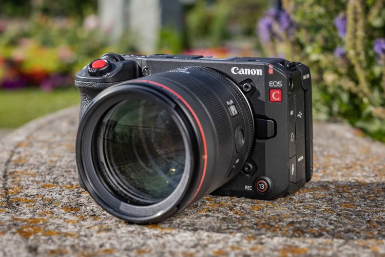kamera, Canon, EOS C50, EOS R6 Mark III, Datascrip, datascrip, mirrorless, lensa, RF45mm, Canon EOS C50 dan EOS R6 Mark III Rilis di Indonesia, Ini Harganya, Canon EOS C50, Canon EOS R6 Mark III , Canon RF45mm f/1.2 STM, Harga dan Ketersediaan