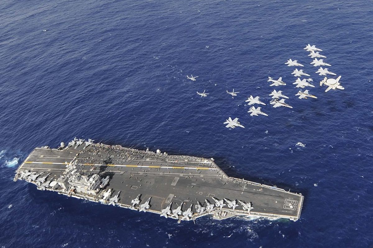 Kapal induk Amerika, USS Nimitz, ketegangan Iran dan Israel, perairan Indonesia, Teluk Persia, kapal induk amerika, ketegangan iran dan israel, Kapal Induk AS USS Nimitz Hilang Sinyal di Perairan Indonesia, Diduga Menuju Teluk Persia