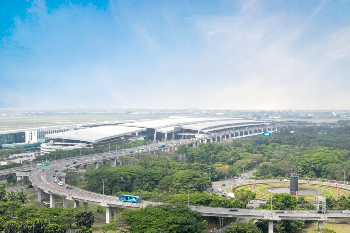 layang-layang, Airnav Indonesia, AirNav Indonesia, Bandara Soetta, Gara-Gara Layang-Layang, 21 Pesawat Batal Terbang dan Mendarat di Bandara Soetta