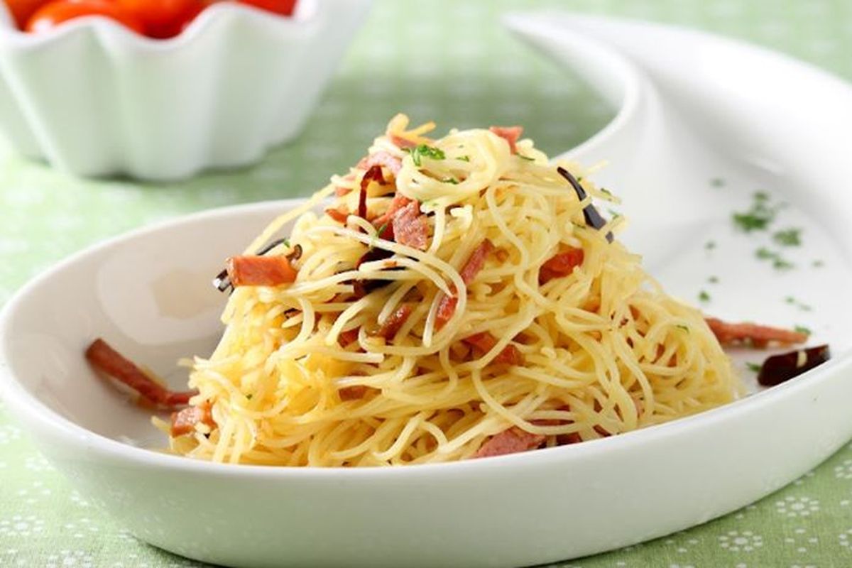 pasta aglio olio, resep pasta aglio olio, pasta aglio olio resep, pasta aglio e olio, pasta aglio e olio recipe, cara membuat pasta aglio, Resep Pasta Aglio Olio, Menu Sarapan Praktis 7 Bahan