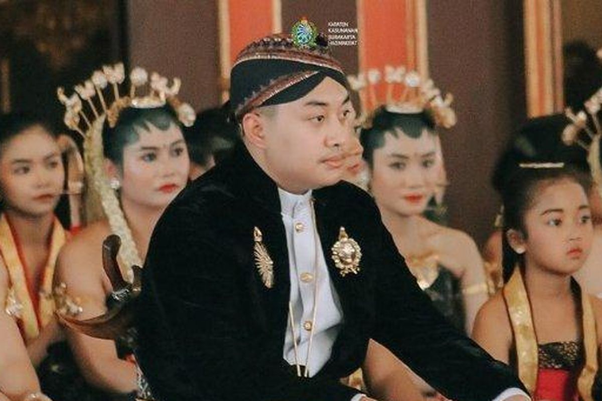 Sengketa Ganti Nama Pakubuwono XIV: Hukum Negara Vs Klaim Adat Keraton