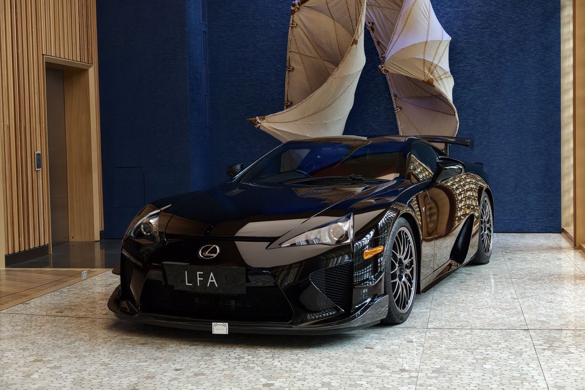 LFA Nurburgring Edition, Lexus, Oliver Wihardja, Menara Astra, Momen Langka: Jumpa LFA Nurburgring Edition di Jakarta