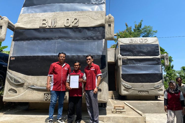 Agra Mas, PO Agra Mas, Wonogiri, Rumah Bentuk Bus di Wonogiri Dapat Bantuan Rp 10 Juta dari PO Agra Mas